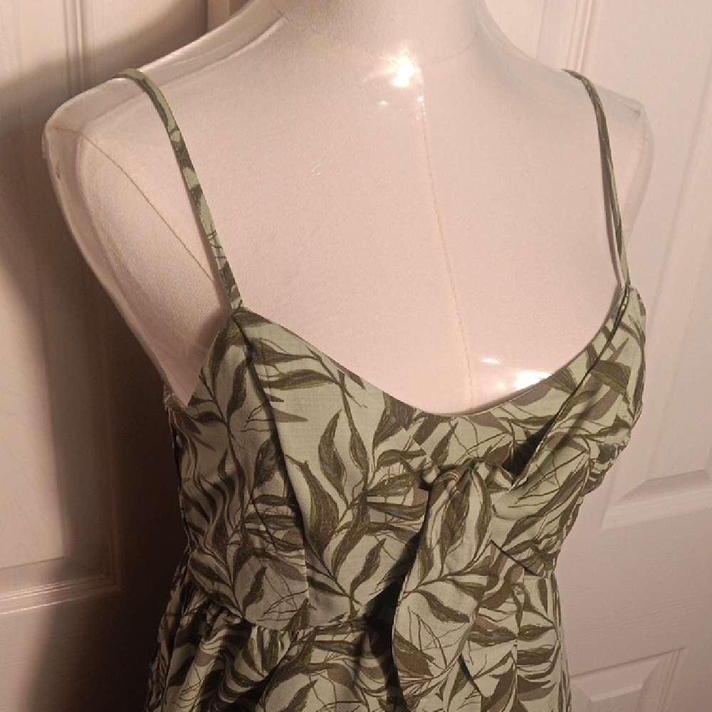 NEW! Trixxi Green Leafy Tie Front Flowy Mini Dress With Tiered Skirt - Picture 5 of 12